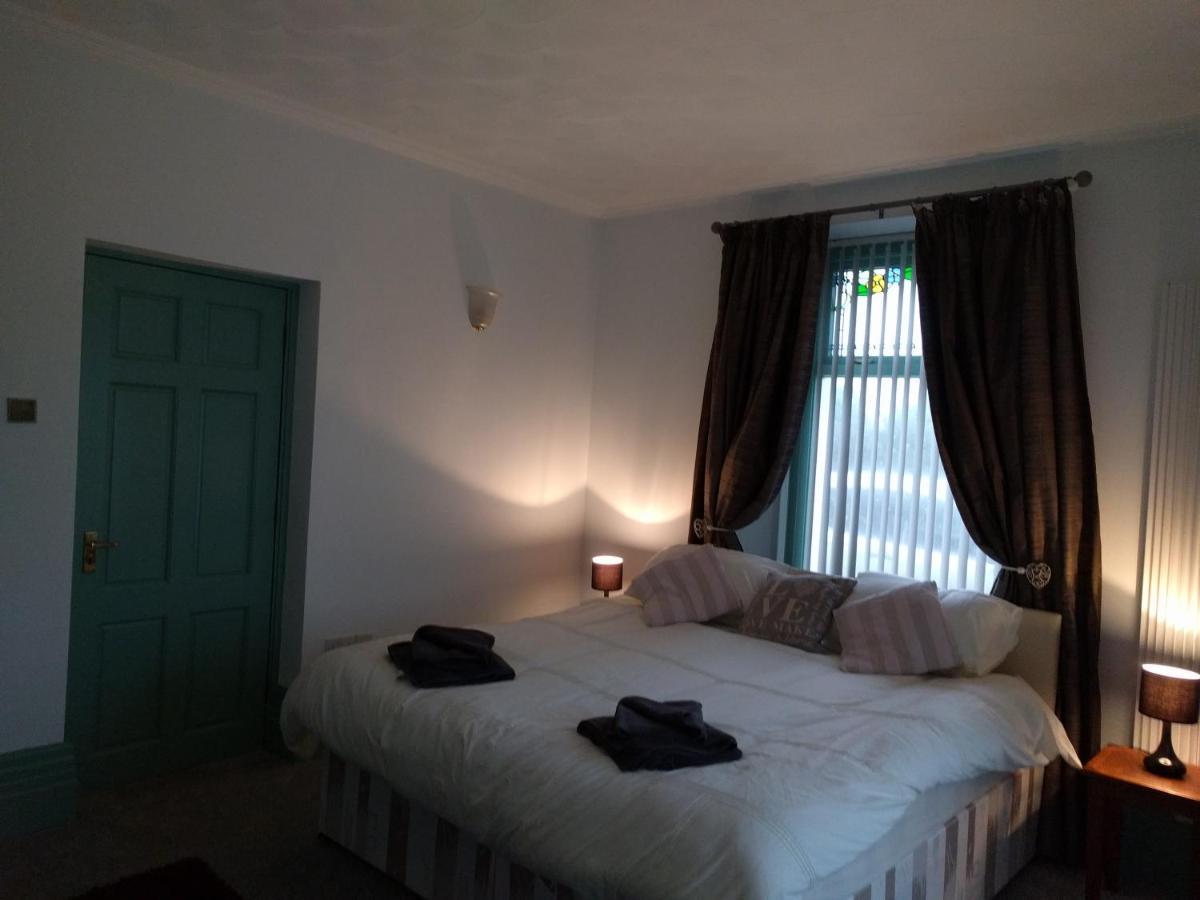 The Old Rectory Bed & Breakfast Amlwch Exterior photo
